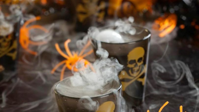 Smoking Skulls