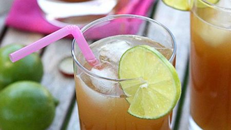 Rum Punch With Ginger Beer & Pineapple Juice